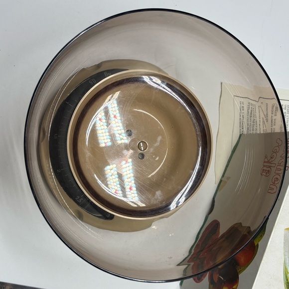 Vintage 70s Cosmo bowl-style food scale, originally purchased from Zellers - Picture 4 of 10
